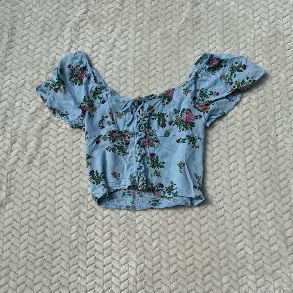 SO Blue Floral Puff Sleeve Blouse